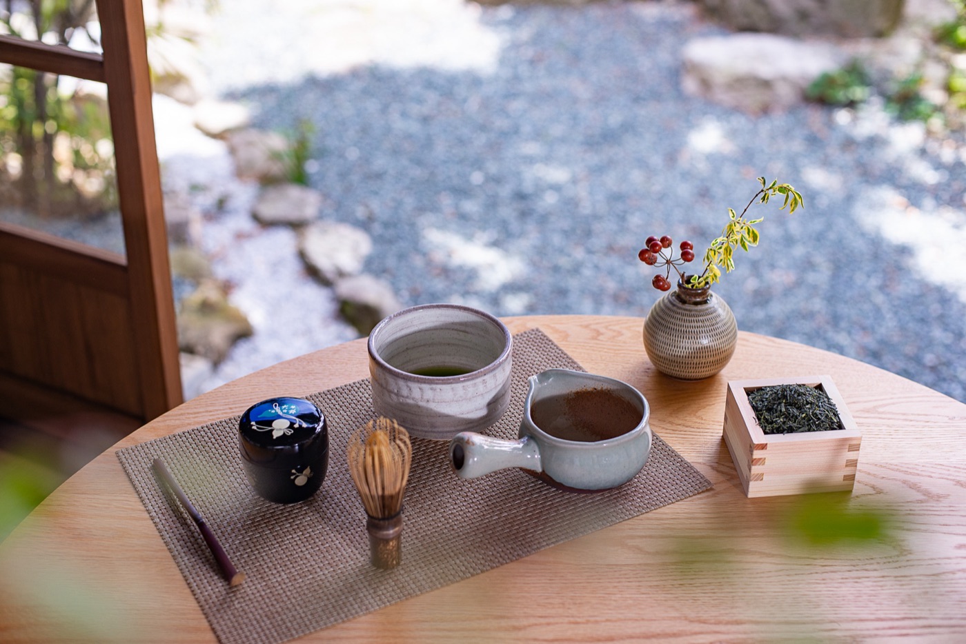 呈茶
