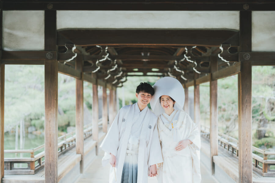 平安神宮の庭が見える結婚式場